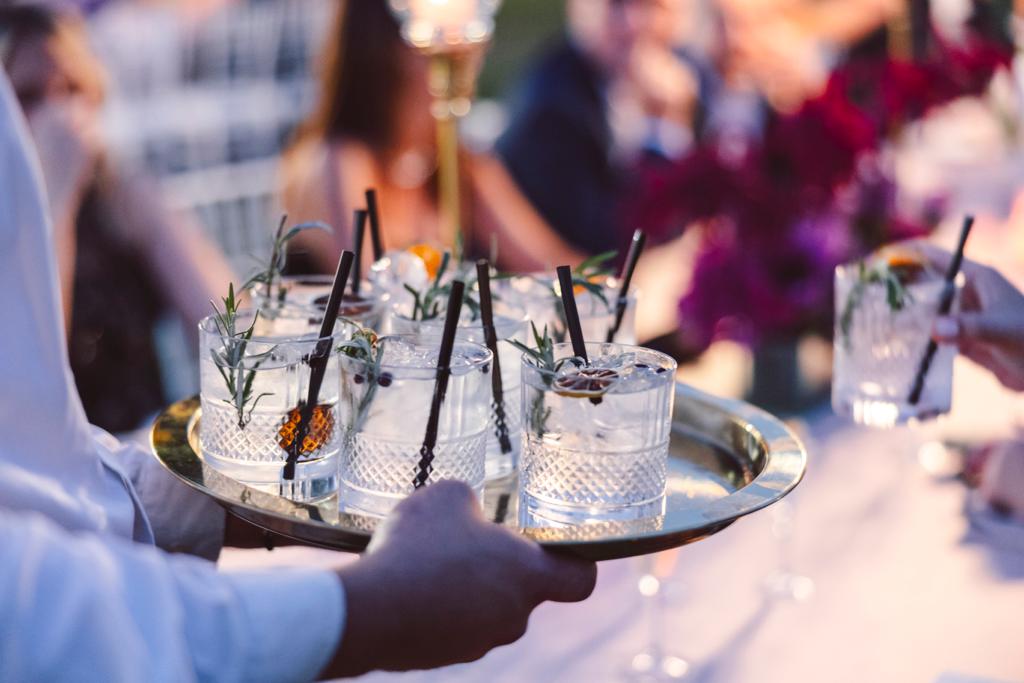 cocktail pour pour-events-srl-open-bar